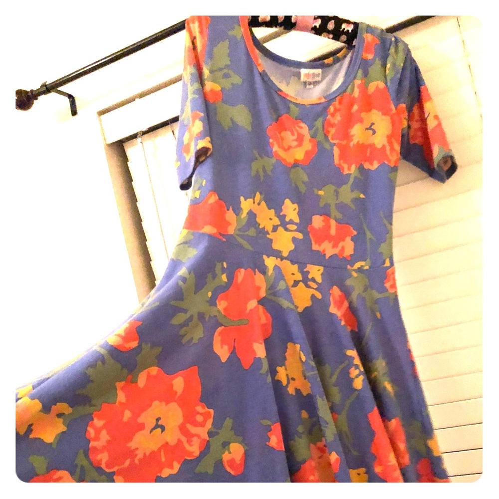 LULAROE FLORAL NICOLE